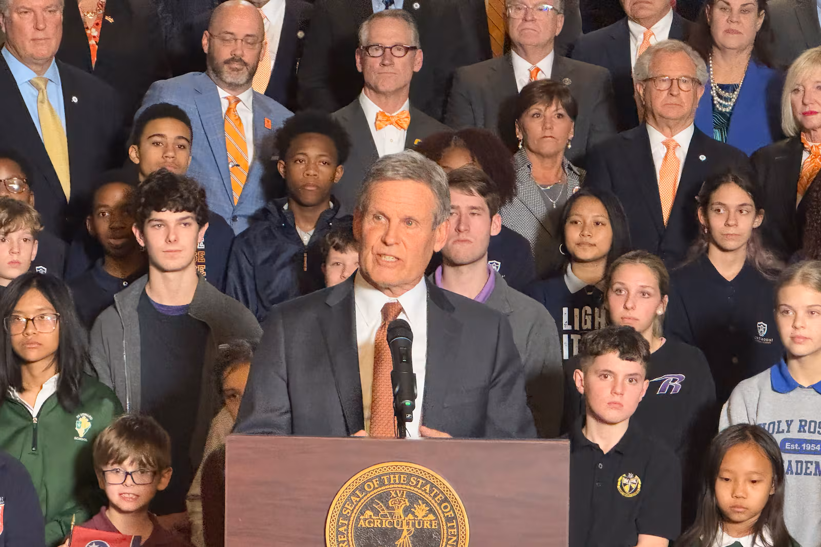 Gov. Lee Signs Memphis Schools Takeover Into Law - Memphis Flyer