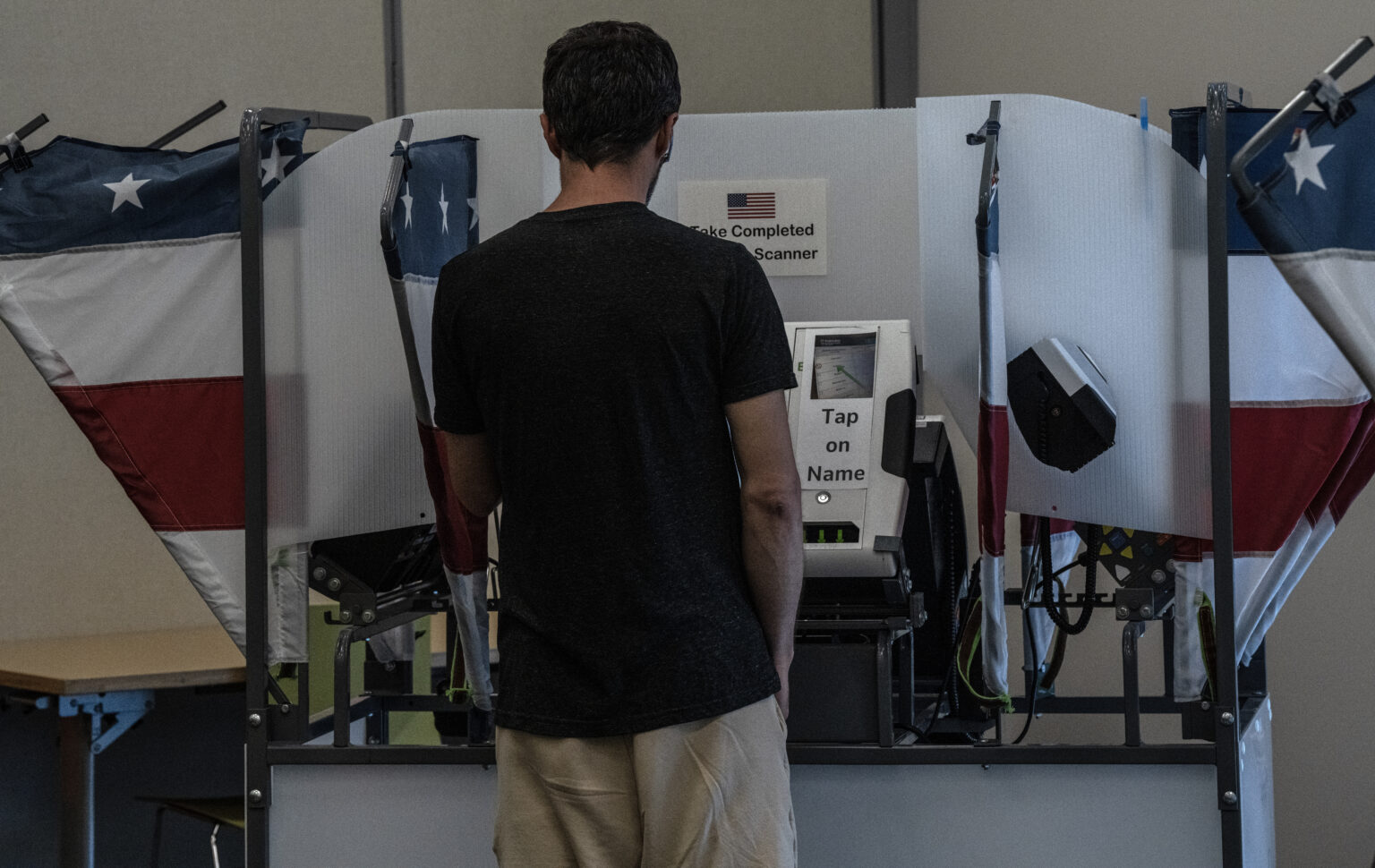 Early voting ends Thursday after strong turnout; ballot complaints draw state response